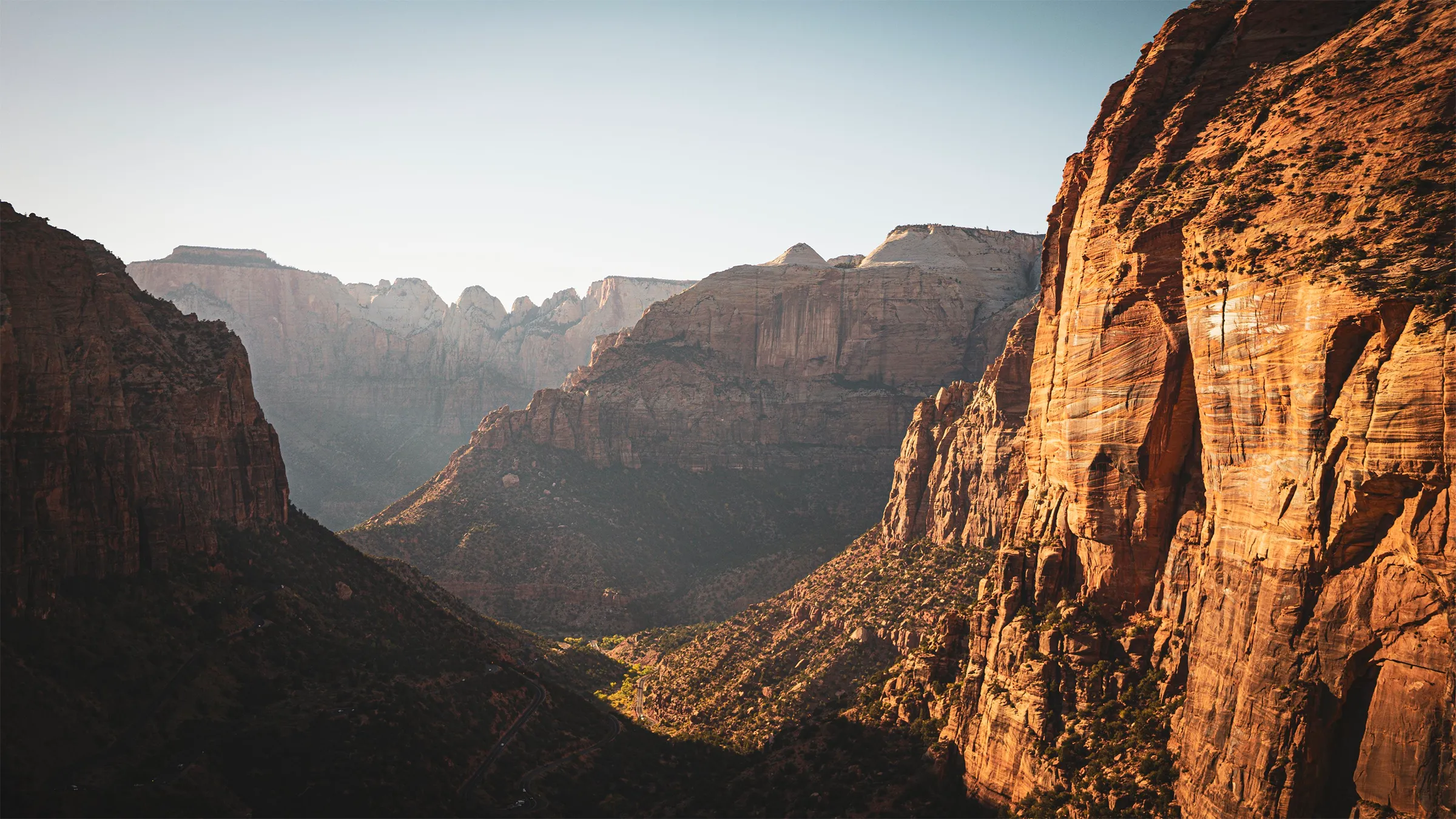 Vista desde el Canyon Overlook, en Zion
