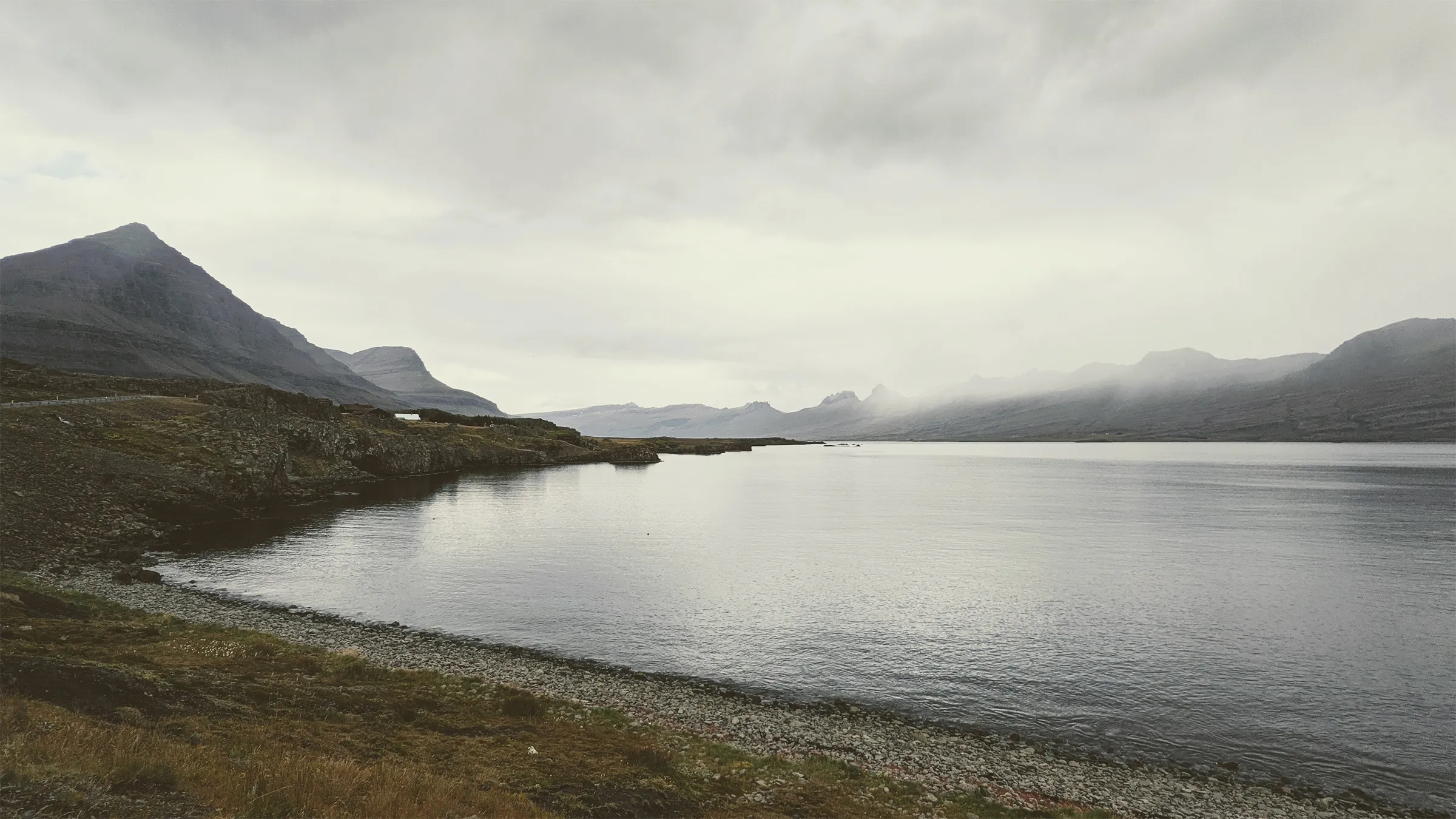 Fiordo Berufjörður, en el este de Islandia