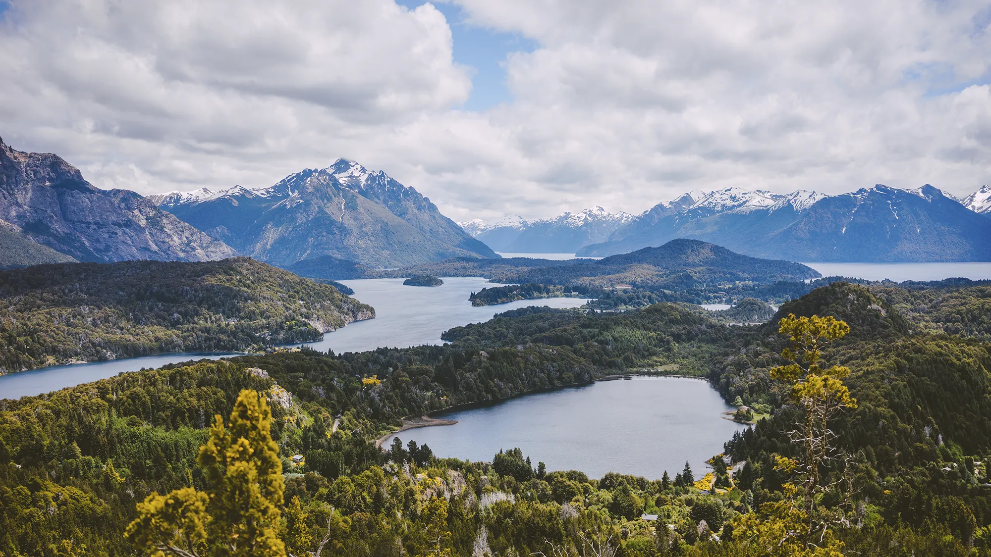 Paisaje del Nahuel Huapi desde Cerro Campanario